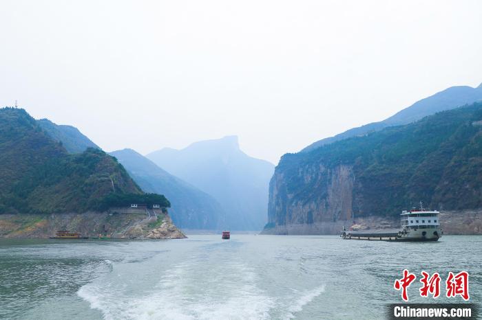 一場巡河“找茬”行動，何以巡出碧水東流的長江？