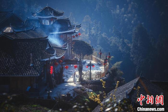 藏于溆浦雁鵝界的古村落?！∷巫娲?攝