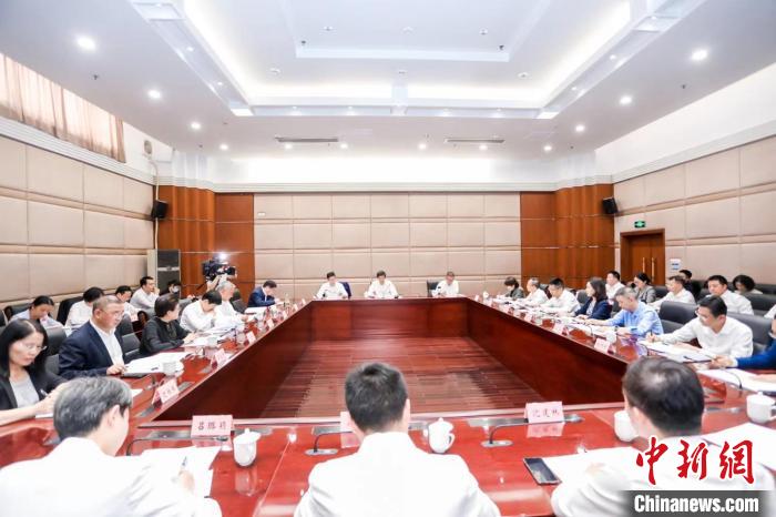 浙江召開(kāi)統(tǒng)一戰(zhàn)線“凝心鑄魂強(qiáng)根基、團(tuán)結(jié)奮進(jìn)新征程”主題教育動(dòng)員會(huì)