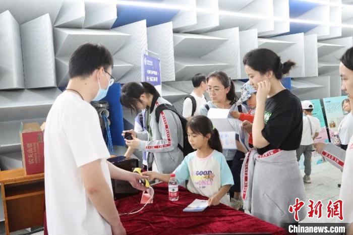 中科院聲學所公眾科學日活動現(xiàn)場。　中科院聲學所 供圖