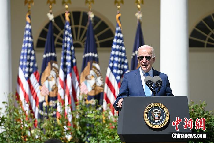 當?shù)貢r間4月25日，美國總統(tǒng)、民主黨人拜登以一段競選視頻宣傳片，正式宣布2024年競選連任。資料圖為拜登在白宮。 <a target='_blank' href='/'><p  align=