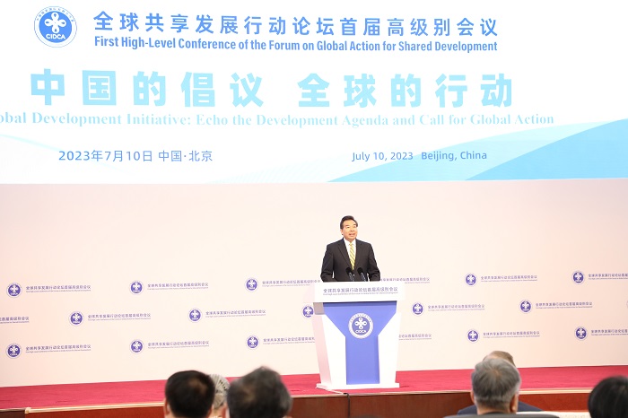 中國國家國際發(fā)展合作署署長羅照輝出席全球共享發(fā)展行動(dòng)論壇首屆高級(jí)別會(huì)議開幕式并發(fā)表歡迎致辭。中國國家國際發(fā)展合作署供圖