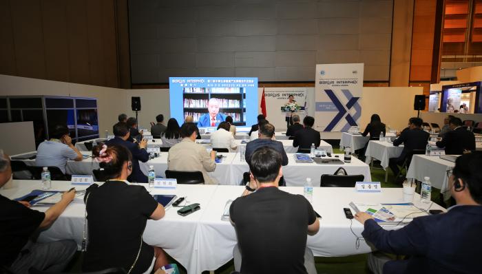 圖為交流會(huì)現(xiàn)場(chǎng)?！∩虅?wù)部投促局駐韓國(guó)辦事處供圖