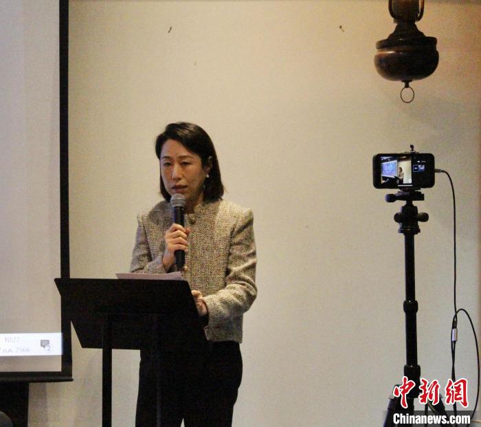 中國(guó)駐泰國(guó)大使館經(jīng)濟(jì)商務(wù)處參贊張瀟瀟致辭。<a target='_blank' href='/' _fcksavedurl='/'><p  align=