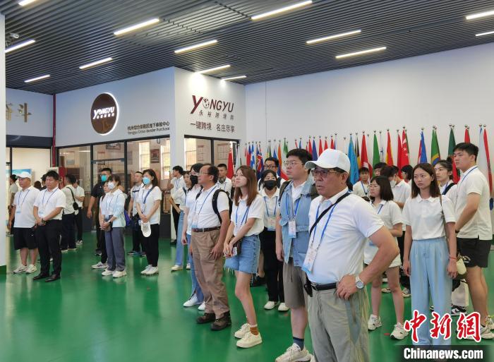 臺灣青年參訪浙江?！□U夢妮 攝