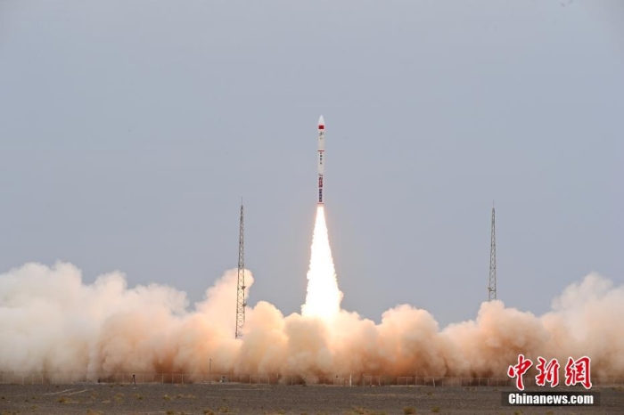 北京時(shí)間2023年8月10日12時(shí)03分，谷神星一號遙七運(yùn)載火箭在我國酒泉衛(wèi)星發(fā)射中心成功發(fā)射升空，將搭載的西光壹號01星等7顆衛(wèi)星順利送入預(yù)定軌道，發(fā)射任務(wù)獲得圓滿成功。此次任務(wù)是谷神星一號運(yùn)載火箭第7次飛行。汪江波 攝