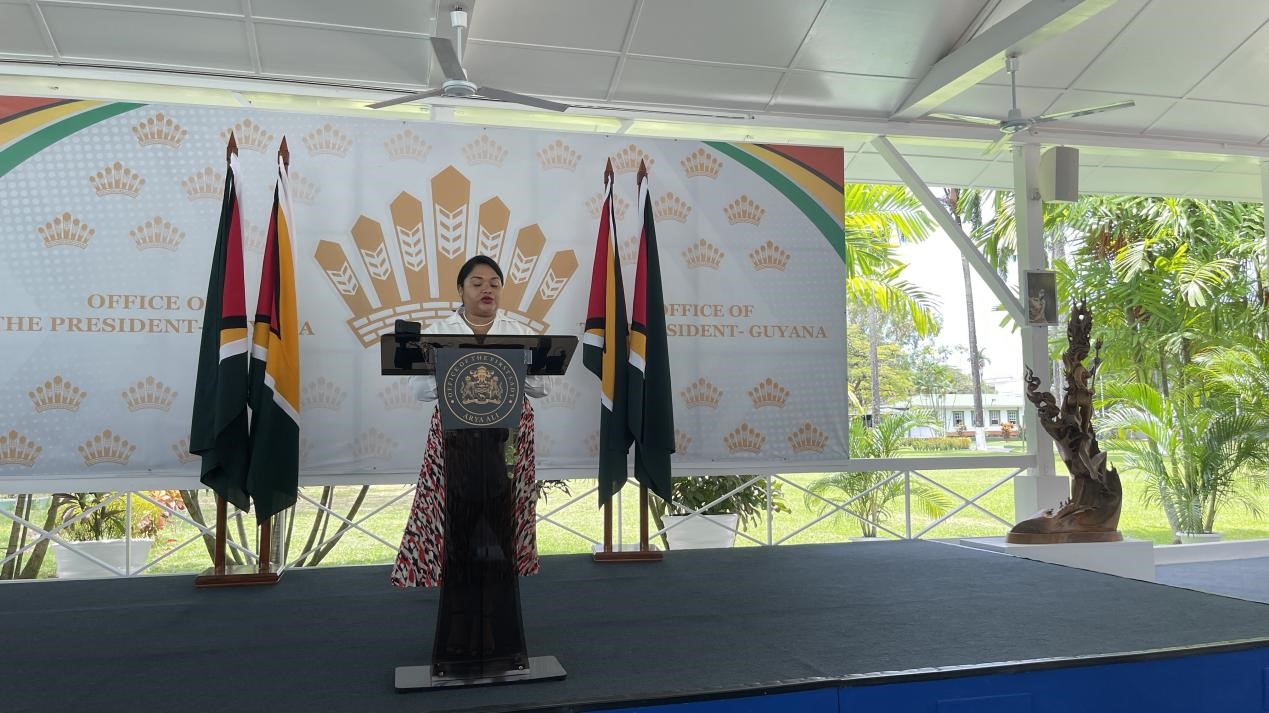 圭亞那第一夫人阿爾雅·阿里發(fā)表致辭。第18期援圭亞那醫(yī)療隊(duì)供圖