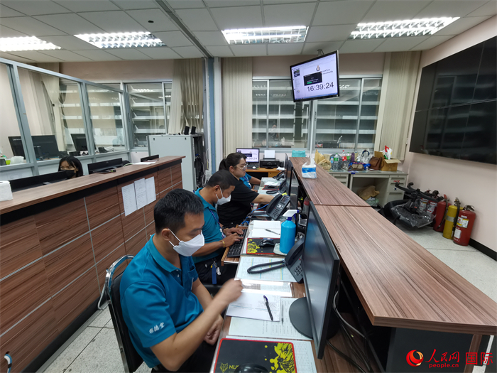 “曼谷無線電中心”工作現(xiàn)場。人民網(wǎng)記者 白元琪攝