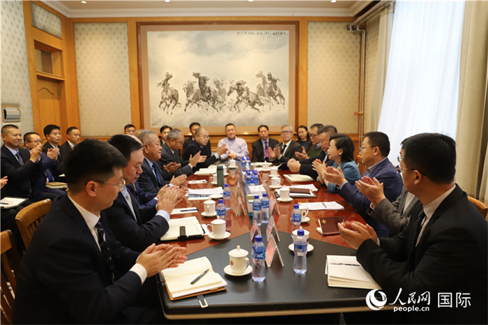 3.2023年10月30日，中國駐蒙使館座談會(huì)現(xiàn)場。人民網(wǎng)記者 霍文攝