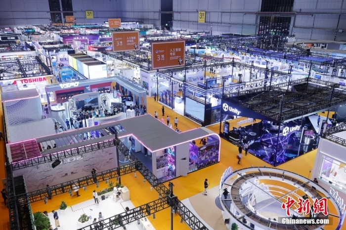 11月5日，第六屆中國(guó)國(guó)際進(jìn)口博覽會(huì)在國(guó)家會(huì)展中心(上海)開幕。<a target='_blank' href='/' _fcksavedurl='/'><p  align=