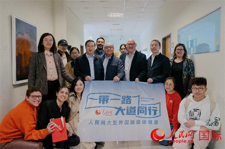 人民網(wǎng)“一帶一路 大道同行”大型跨國(guó)融媒體報(bào)道組走進(jìn)烏拉圭。人民網(wǎng)記者 張若涵攝