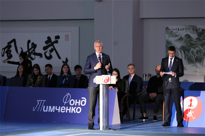 俄羅斯體育部長馬特欽致辭。駐俄羅斯大使館供圖