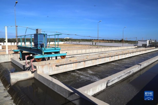 這是11月28日在突尼斯蘇塞市拍攝的中企承接建造的哈姆敦污水處理站一角。新華社記者 黃靈 攝