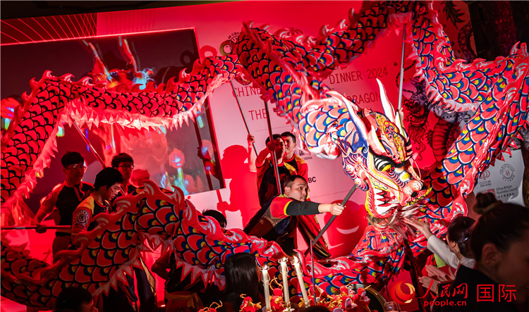 “共慶中國年 共享新機(jī)遇”破冰者新春晚宴現(xiàn)場盛況。人民網(wǎng) 郭錦標(biāo)攝