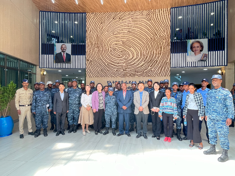 圖為埃塞俄比亞聯(lián)邦警察中文培訓班開班儀式現(xiàn)場。亞的斯亞貝巴大學孔子學院供圖