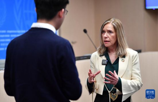 3月19日，在瑞士日內(nèi)瓦，世界氣象組織秘書(shū)長(zhǎng)塞萊絲特·紹洛接受新華社記者專(zhuān)訪。新華社記者 連漪 攝