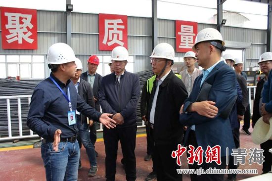 圖為生態(tài)環(huán)保專(zhuān)項(xiàng)督查現(xiàn)場(chǎng)。 孫舒亞攝