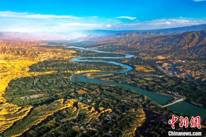 黃河發(fā)源省青?！皟善磷o水”葆源頭活水豐沛純凈