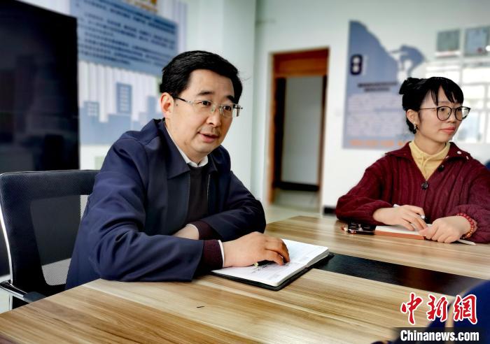 （兩會聲音）全國政協(xié)委員趙海興：師者為師亦為范，建議設(shè)教師理想信念教育基地