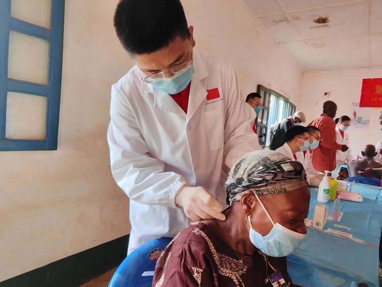 第20批援中非中國醫(yī)療隊:不以山海為遠(yuǎn) 傳播仁心仁術(shù)