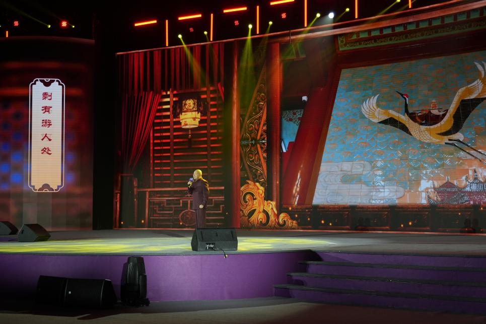 《菩薩蠻·黃鶴樓》節(jié)目現(xiàn)場。人民網(wǎng)記者 于凱攝