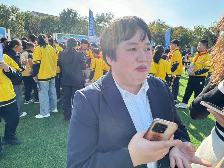 改革沃土綻放法治之花——“全國網絡普法行安徽站”活動采訪團走進小崗村