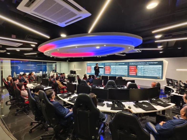 世界互聯(lián)網(wǎng)大會網(wǎng)絡(luò)安全應(yīng)急能力高級研修班在港研學(xué)活動(dòng)拉開帷幕