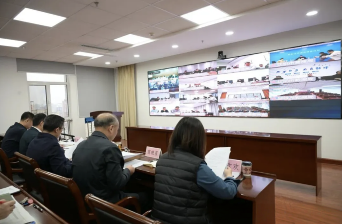 遼寧省數(shù)據(jù)局（省營商局）召開全省營商環(huán)境疑難訴求清理攻堅(jiān)工作視頻會(huì)議，聽取各地區(qū)2025年涉企營商環(huán)境訴求辦理工作情況。遼寧省營商局供圖