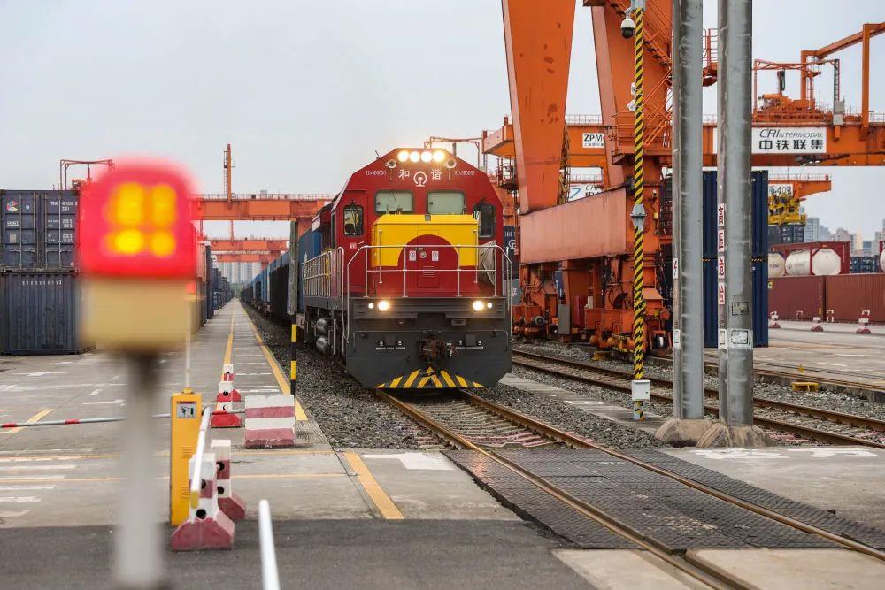 時政微觀察丨再次考察西部陸海新通道，總書記提出新要求