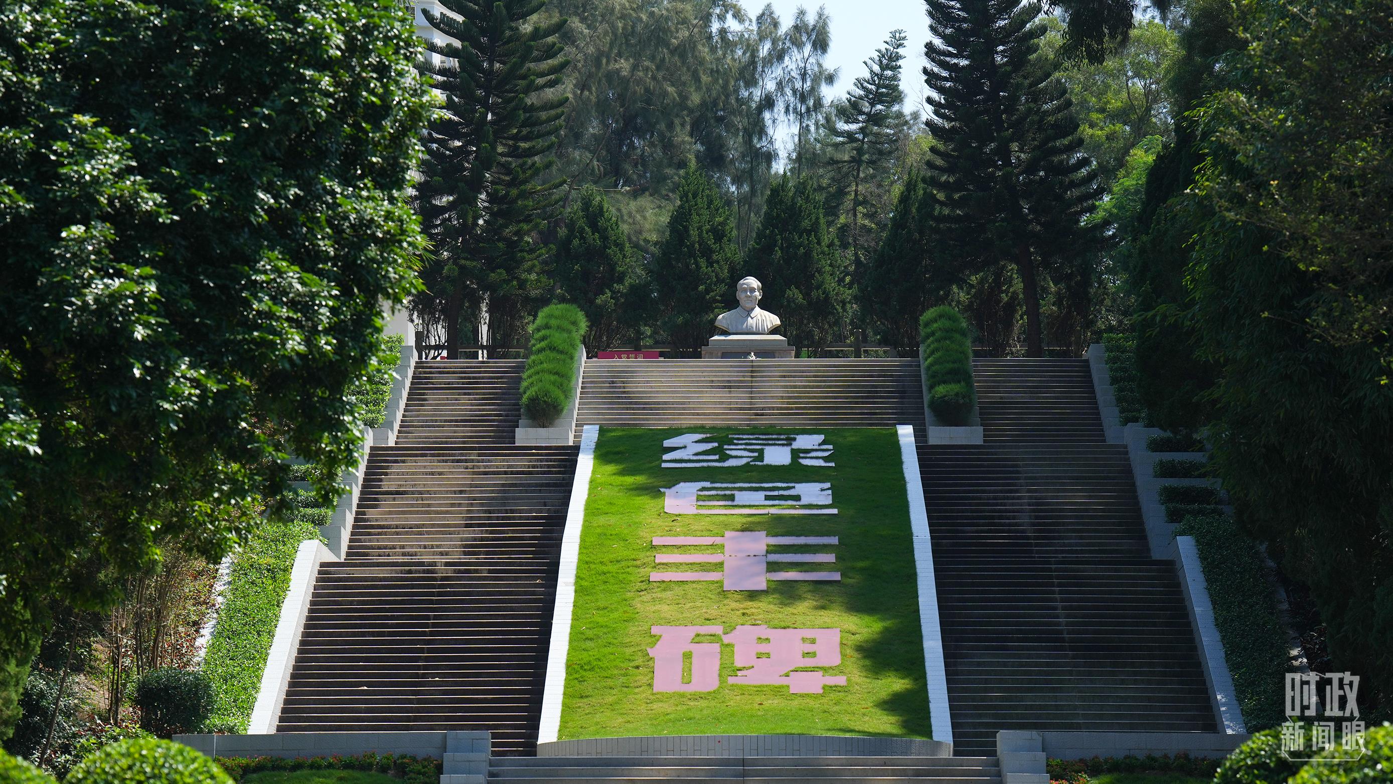 △“綠色豐碑”。（總臺(tái)記者李晉拍攝）