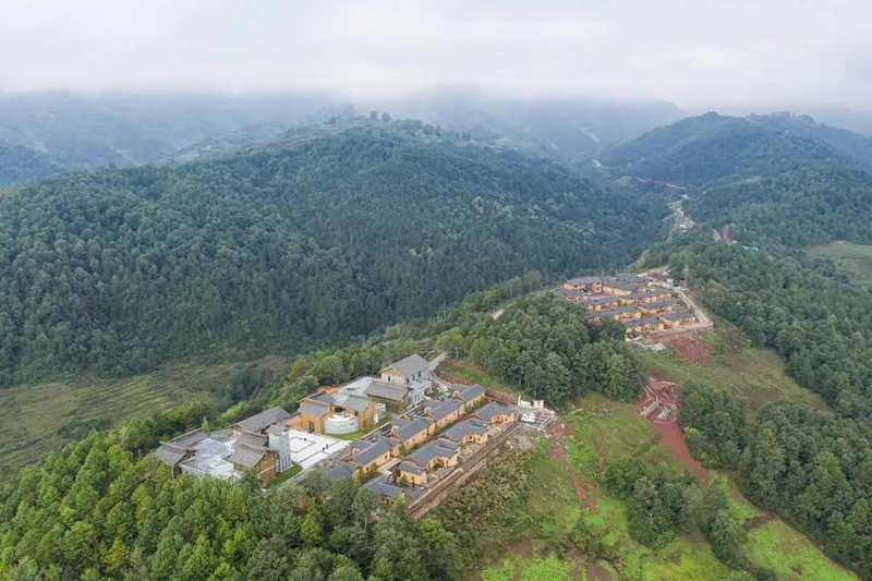 2020年10月13日拍攝的三河村新村聚居點(diǎn)。