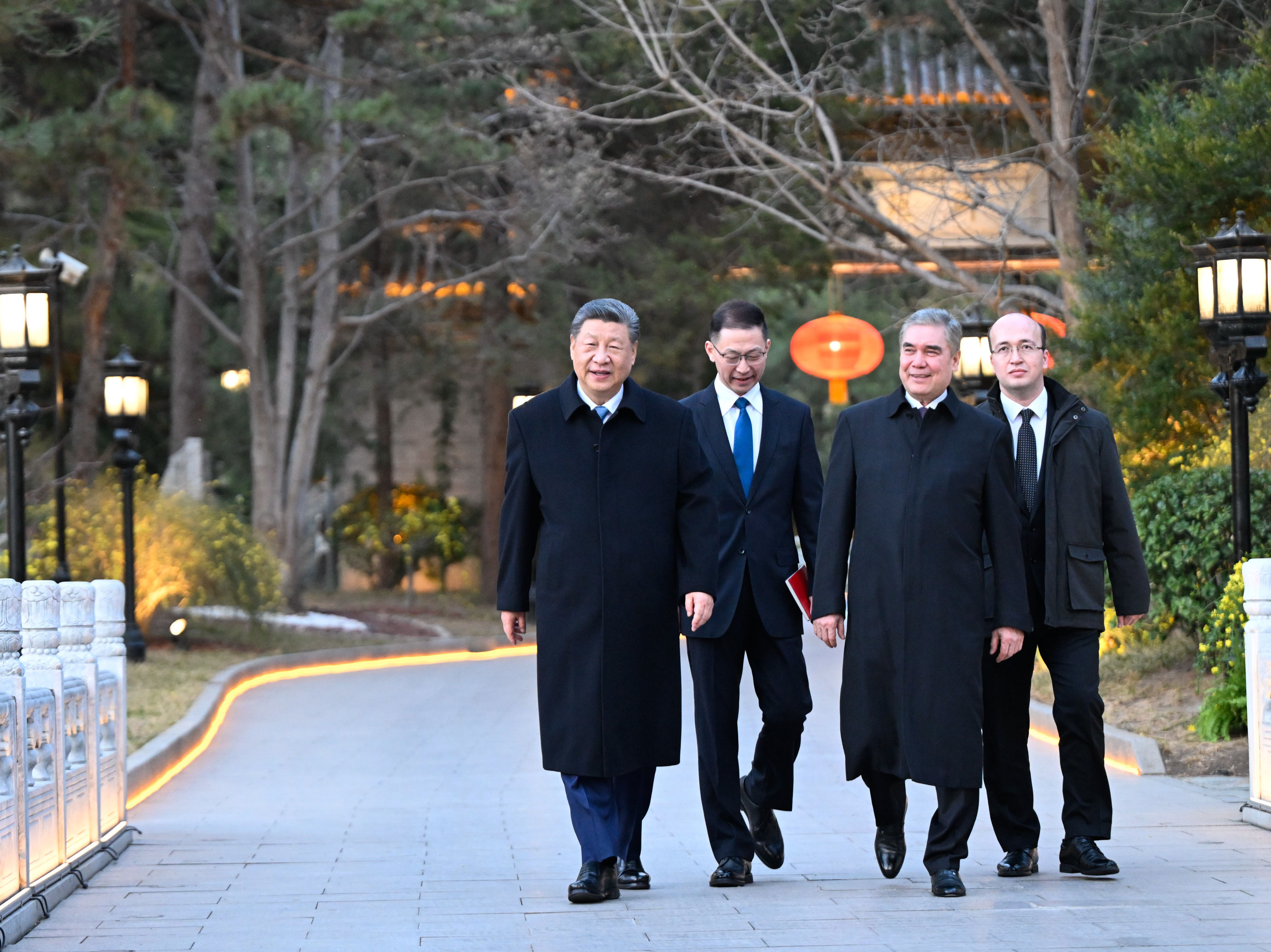 2026年3月18日，國(guó)家主席習(xí)近平在北京會(huì)見土庫曼斯坦民族領(lǐng)袖、人民委員會(huì)主席別爾德穆哈梅多夫。