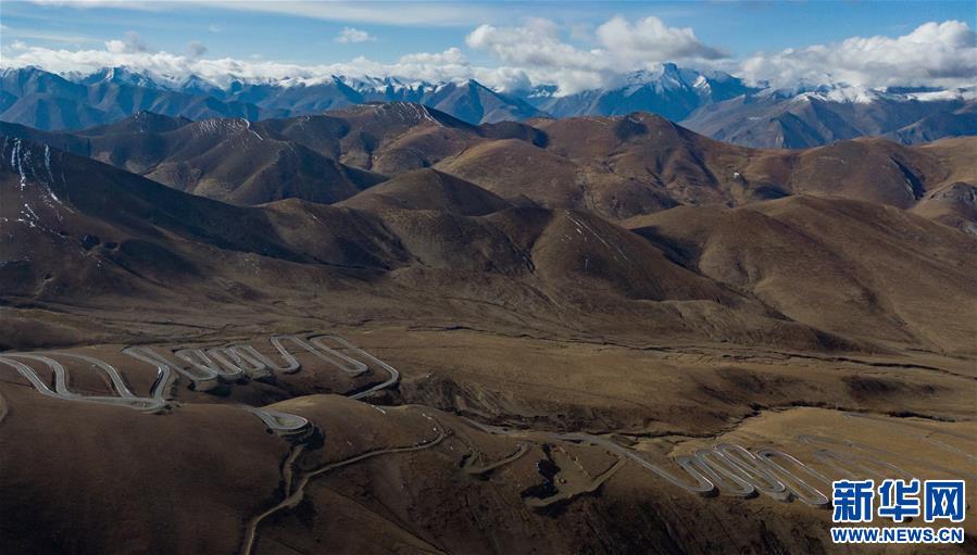 (新華視界)(1)鳥(niǎo)瞰珠峰