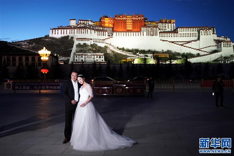 (新華視界)(3)布達(dá)拉宮夜色