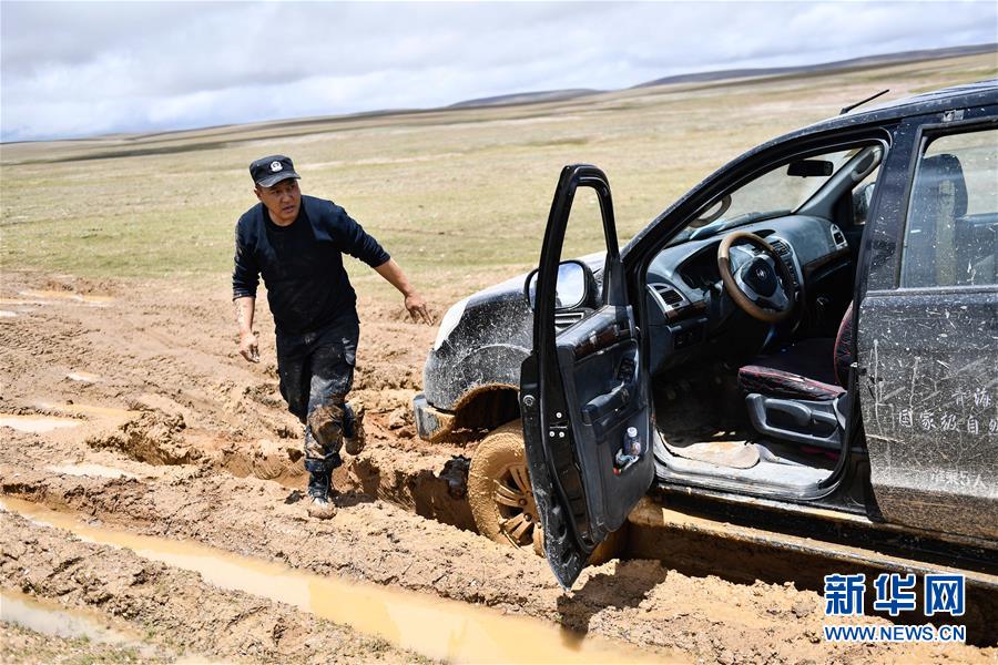 （圖文互動(dòng)）（3）記者手記：可可西里，“挪”向“藏羚羊大產(chǎn)房”的14個(gè)半小時(shí)