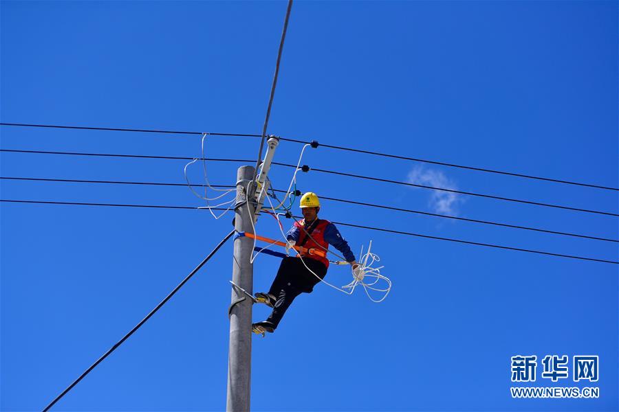 （走向我們的小康生活）（7）青?，敹啵狐S河源的幸福村