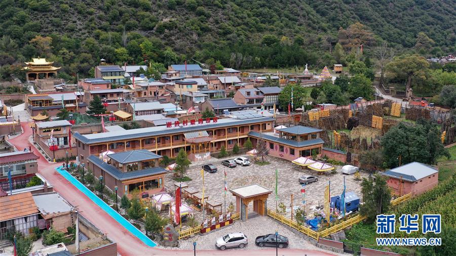 (全面建成小康社會“百城千縣萬村調(diào)研行”)(12)甘肅甘南:全域旅游助小康村加速發(fā)展