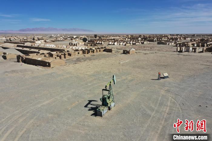 航拍青海省海西蒙古族藏族自治州茫崖市冷湖石油工業(yè)遺址保護(hù)區(qū)?！●R銘言 攝