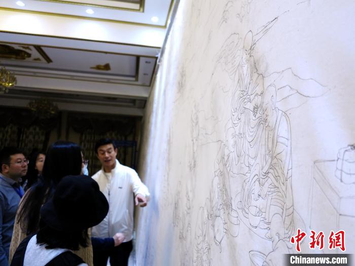 青?！皠谀．?huà)師”：培養(yǎng)熱貢文化人才