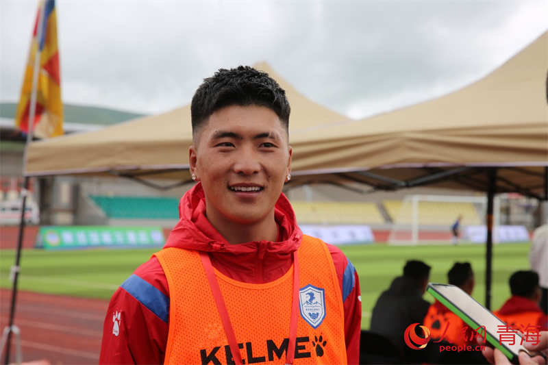 年輕的球員。人民網(wǎng) 馬可欣攝