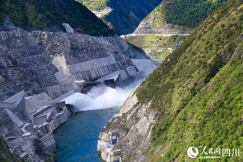 兩河口水電站。人民網記者 朱虹攝