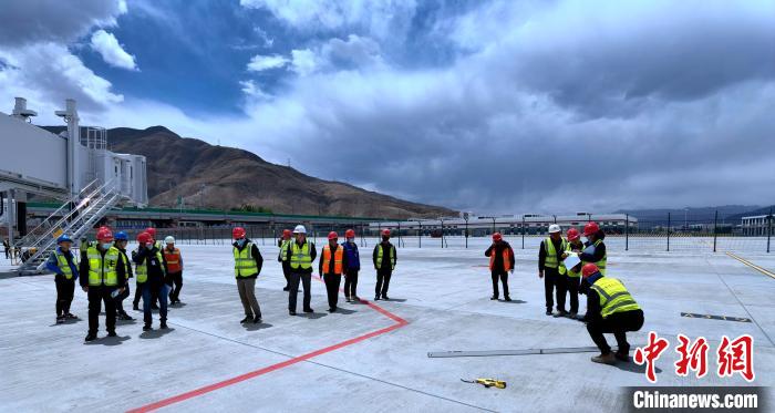 圖為驗收組驗收項目?！〉┰鐾?攝