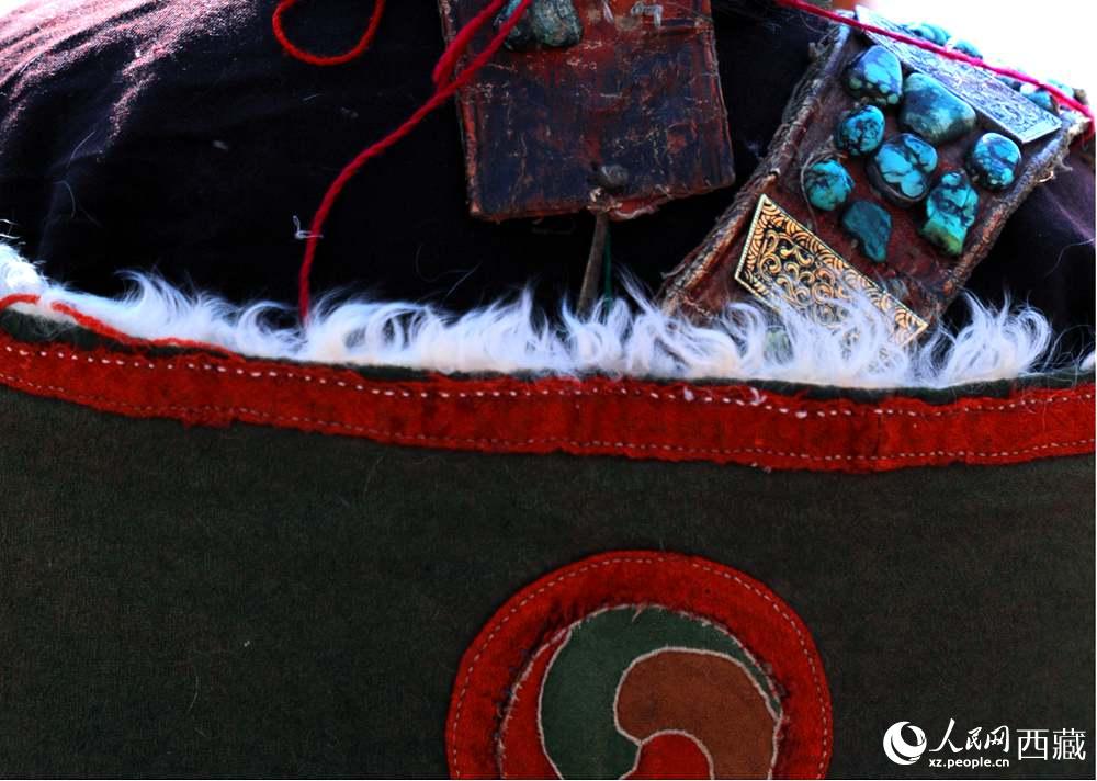 “飛天服飾”細節(jié)展示。 人民網(wǎng) 李海霞攝