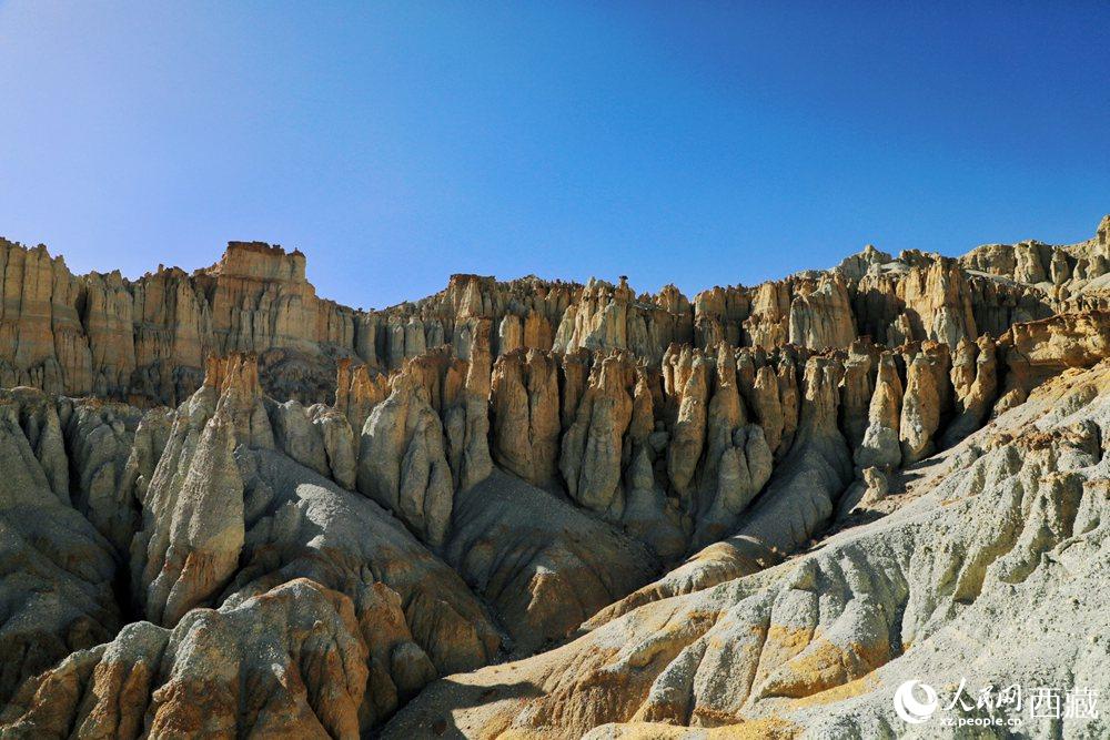 札達(dá)土林。人民網(wǎng) 李海霞攝