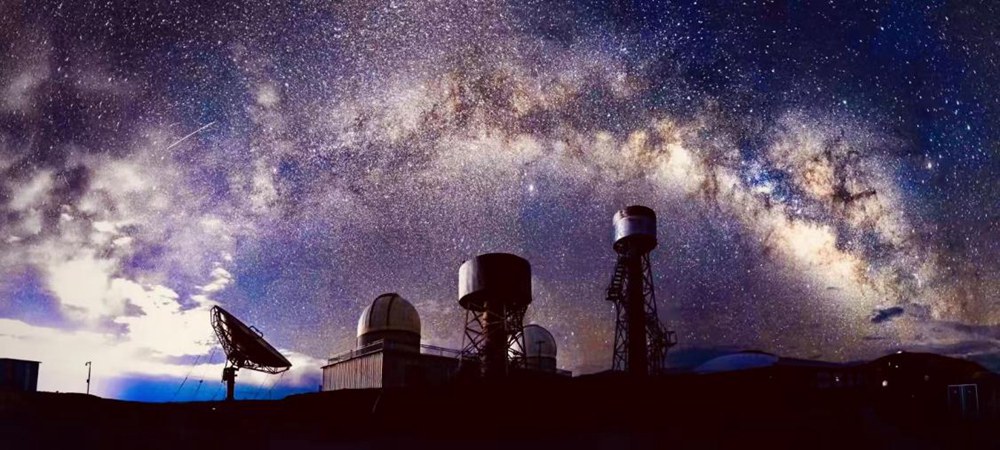 阿里暗夜星空。貢覺(jué)群培攝