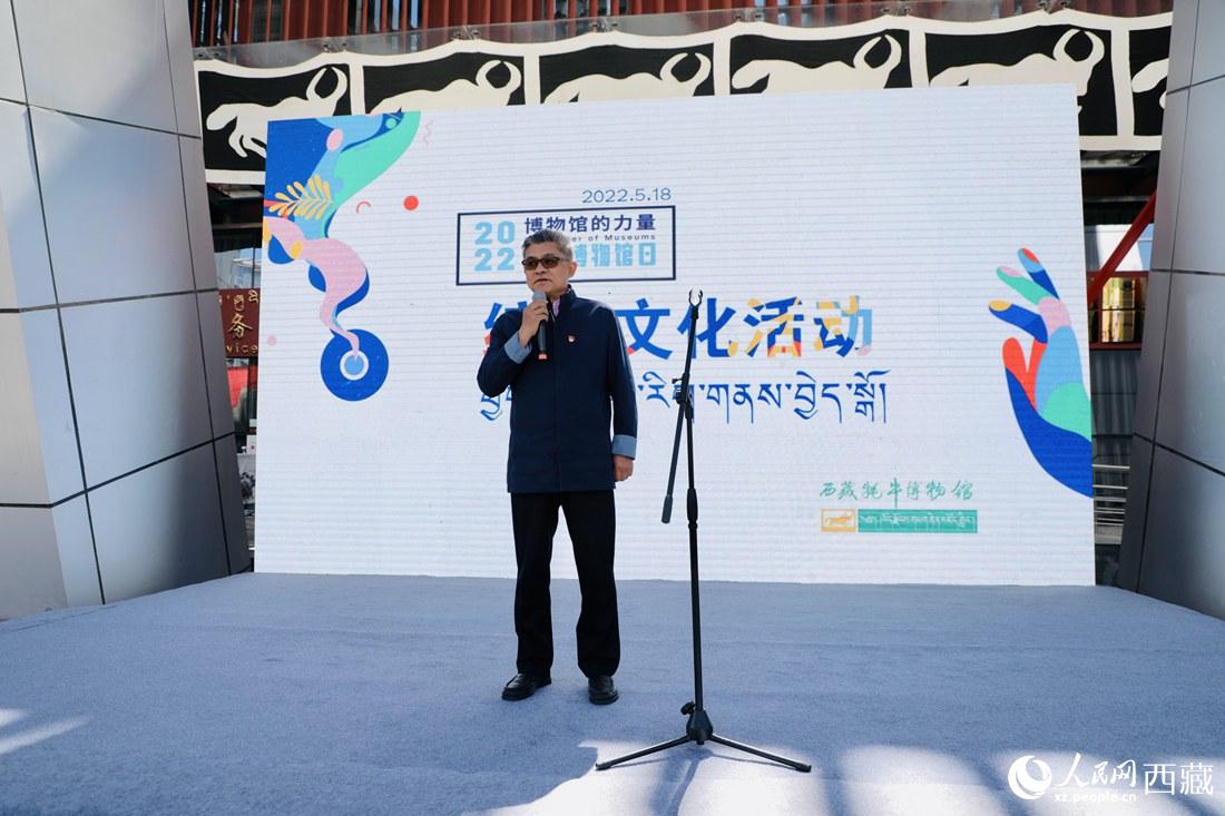 拉薩市委副書記、常務(wù)副市長、北京西藏拉薩指揮部黨委書記王強講話。人民網(wǎng) 次仁羅布攝