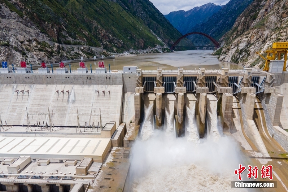 資料圖為2021年8月7日，西藏山南雅魯藏布江上的藏木水電站。（無人機畫面） <a target='_blank' href='/'><p  align=