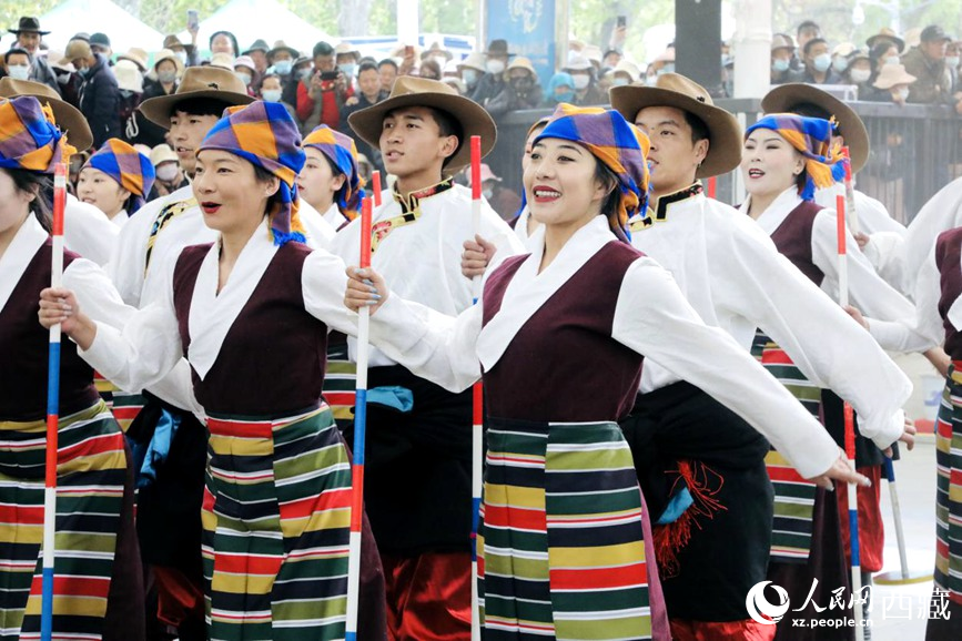 舞蹈《阿諧》。人民網(wǎng) 次仁羅布攝