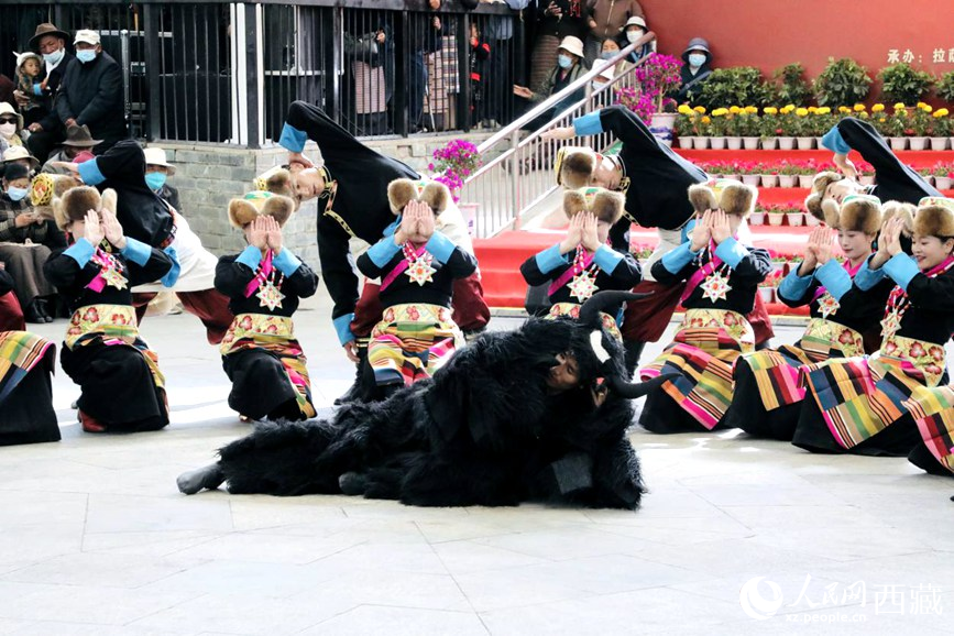 舞蹈《熱巴多吉》。人民網(wǎng) 次仁羅布攝