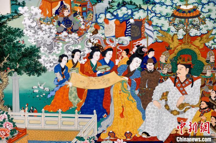 圖為5月16日，展覽中的新創(chuàng)唐卡作品(局部)?！±盍?攝